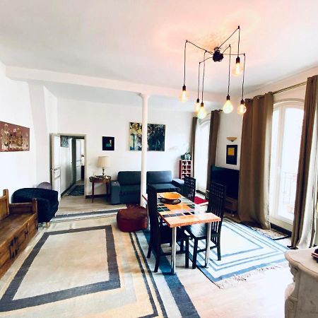 Romantic Apartment In Paris Exterior photo